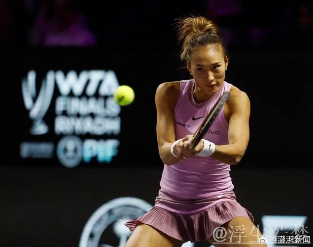 郑钦文惜败 无缘首次草地赛决赛 郑钦文惜败 无缘首次草地赛决赛